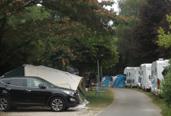Emplacement tente au camping Plein Soleil à Lourdes
